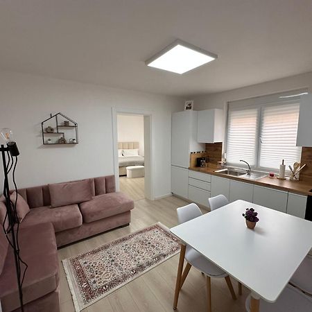 Cosy Staycation Τίρανα Εξωτερικό φωτογραφία